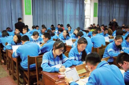 無線投影網關,手機投屏,多屏互動,投屏,一鍵投影,Airplay ,翻轉課堂