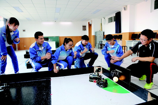 翻轉(zhuǎn)課堂教學模式 翻轉(zhuǎn)課堂教學模式